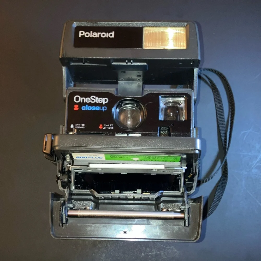 Polaroid OneStep CloseUp Camera